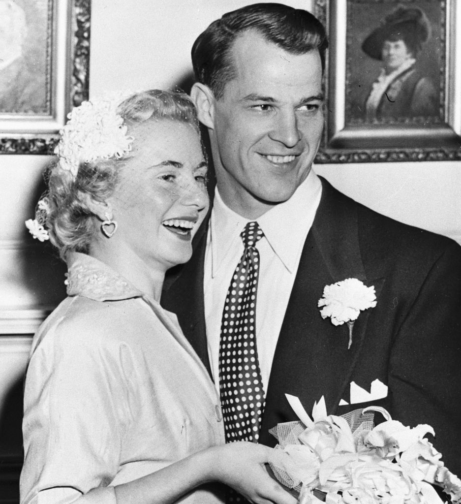 (Original Caption) Detroit Red Wing star Gordie Howe and his bride, the former Colleen Joffa, are shown after their wedding.
