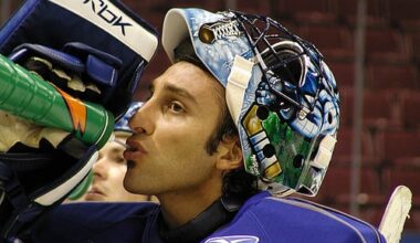 Canucks News & Rumours: Luongo, Patterson & Pettersson's Trade Value - The Hockey Writers - News and Rumors