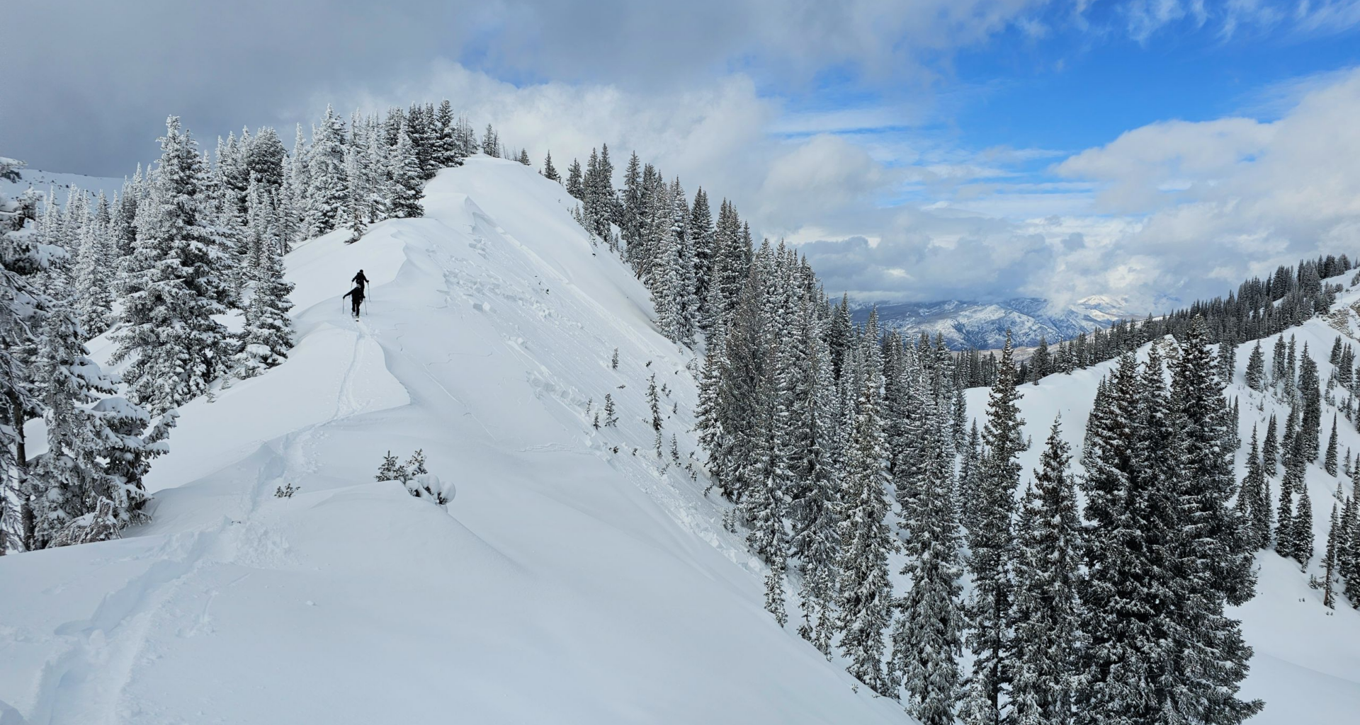 Colorado Avalanche Information Center warns of dangerous slides