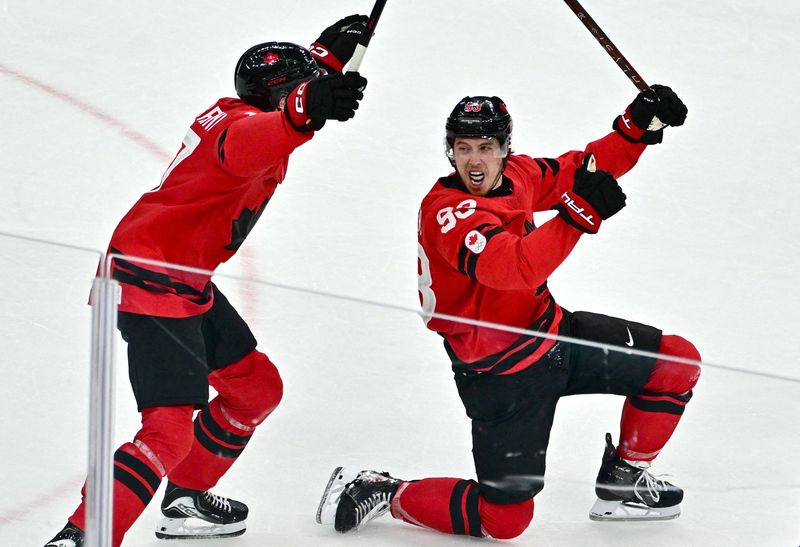 Olympics-Ice hockey-‘Go get it, boys’: Injured Crosby’s pep talk powers Canada quarter-final comeback | WKZO | Everything Kalamazoo