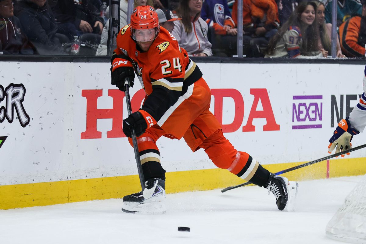 Anaheim Ducks center Jansen Harkins (24) passes the puck during the NHL game against the Edmonton Oilers, Wednesday February 25th, 2026 at Honda Center in Anaheim, Calif.
