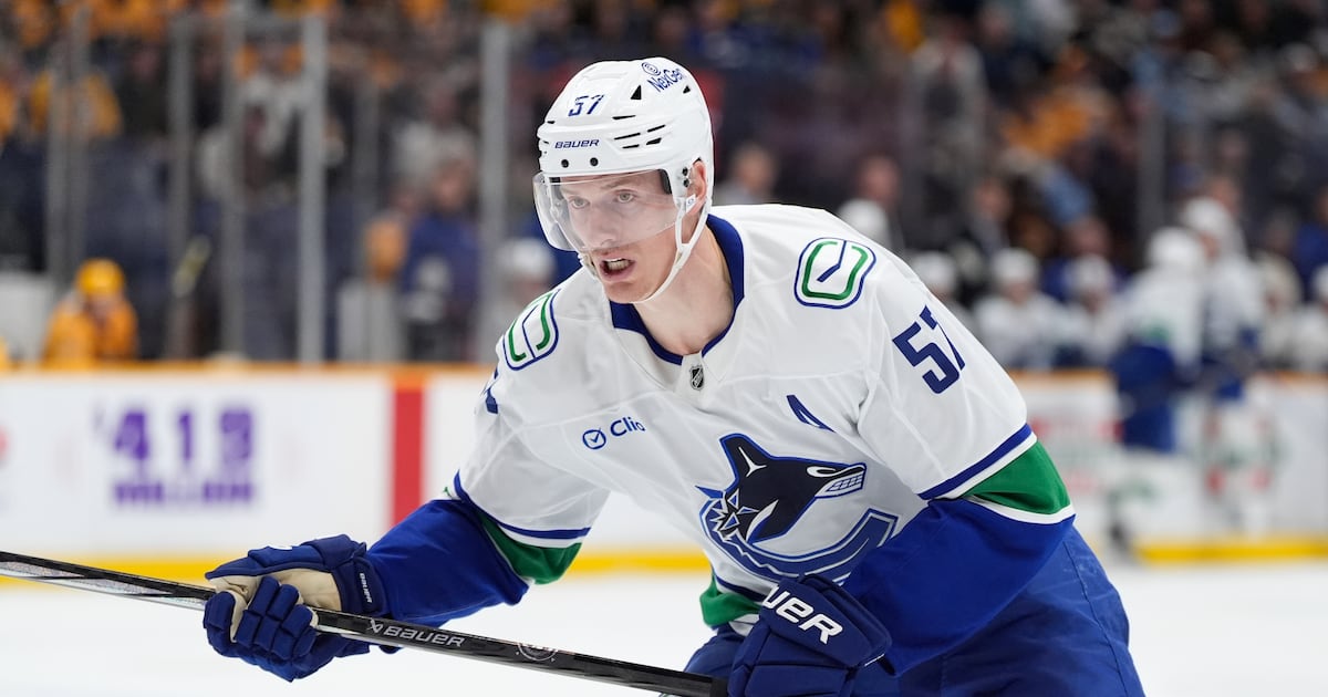 Detroit Red Wings believed to be team targeting Vancouver Canucks D Tyler Myers
