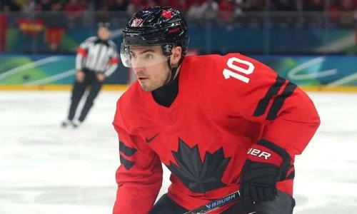 Photo of Nick Suzuki