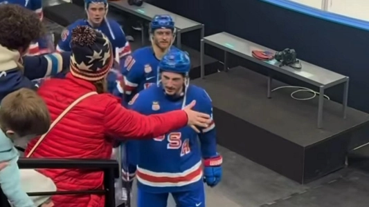 Team USA players ignoring American fans at Olympics