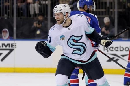 Jan 12, 2026; New York, New York, USA; Seattle Kraken center Shane Wright (51) celebrates his goal against the New York Rangers during the third period at Madison Square Garden
