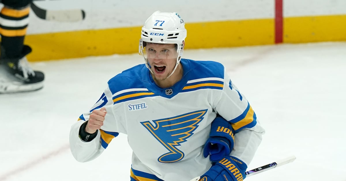 St. Louis Blues trading F Nick Bjugstad to Devils ahead of roster freeze