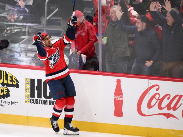 Sourdif scores in OT to give Capitals 4-3 comeback victory over Hurricanes :: WRALSportsFan.com