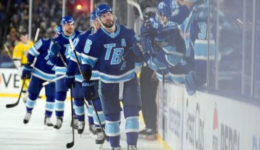 Lightning's historic 4-goal comeback stuns Bruins in NHL Stadium Series game |