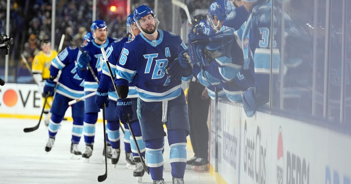 Lightning's historic 4-goal comeback stuns Bruins in NHL Stadium Series game |