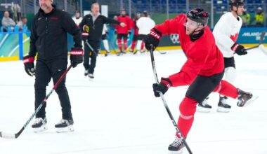 McDavid on the Metro in Milan: Canada's NHL players stick out at the Olympics | National Sports