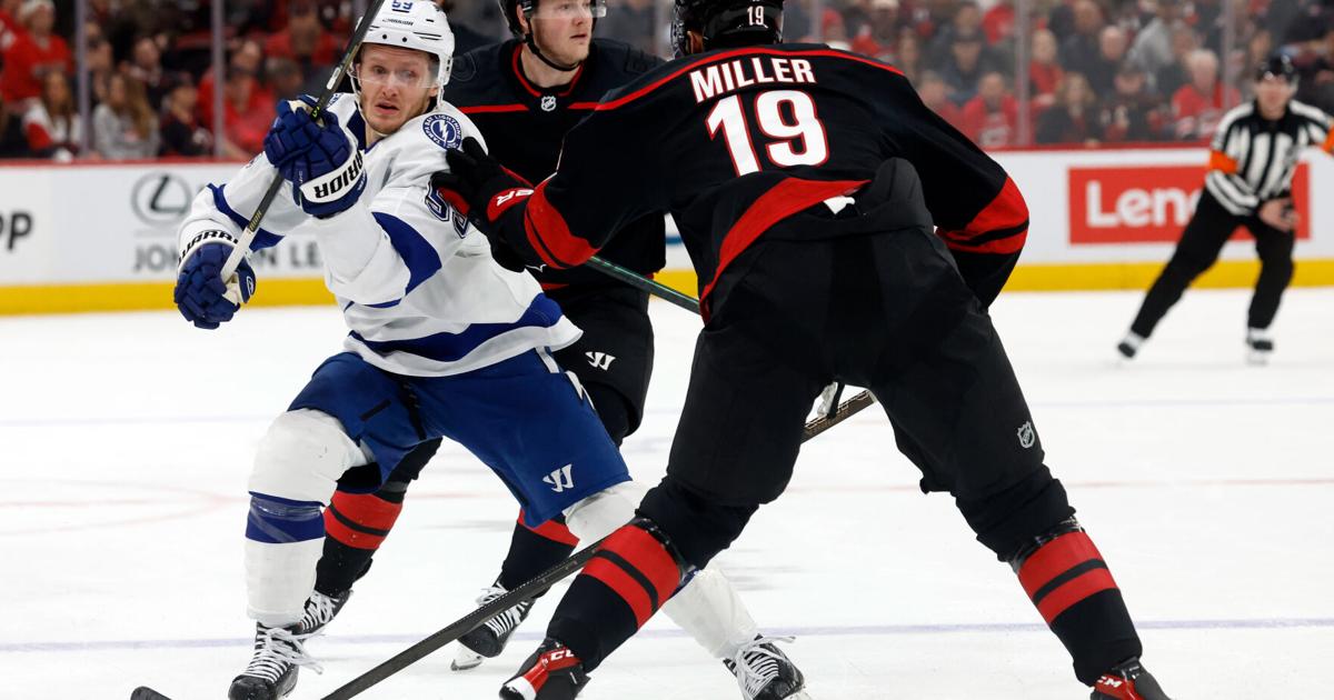 Aho's power-play goal helps Hurricanes beat Lightning 5-4 in meeting of Eastern Conference's best | Sports
