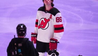 Late goals by Clifton and Chinakhov push the Penguins past Jack Hughes and the Devils 4-1 | Pittsburgh Penguins