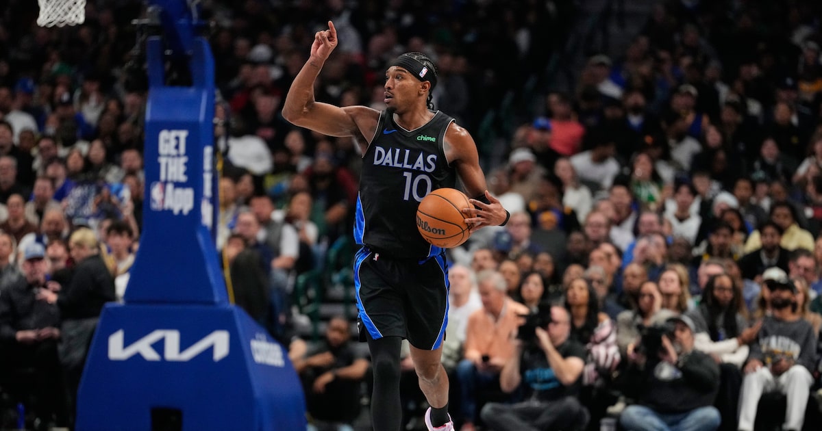 Mavericks’ Brandon Williams, P.J. Washington sustain injuries in road meeting with Rockets