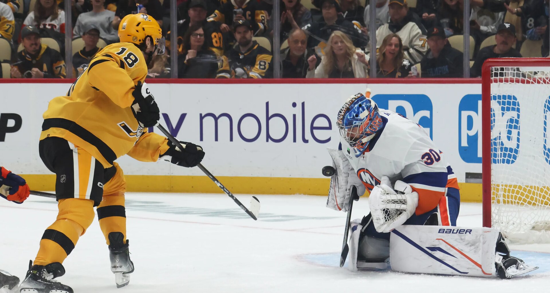 Penguins at Islanders odds, picks and predictions