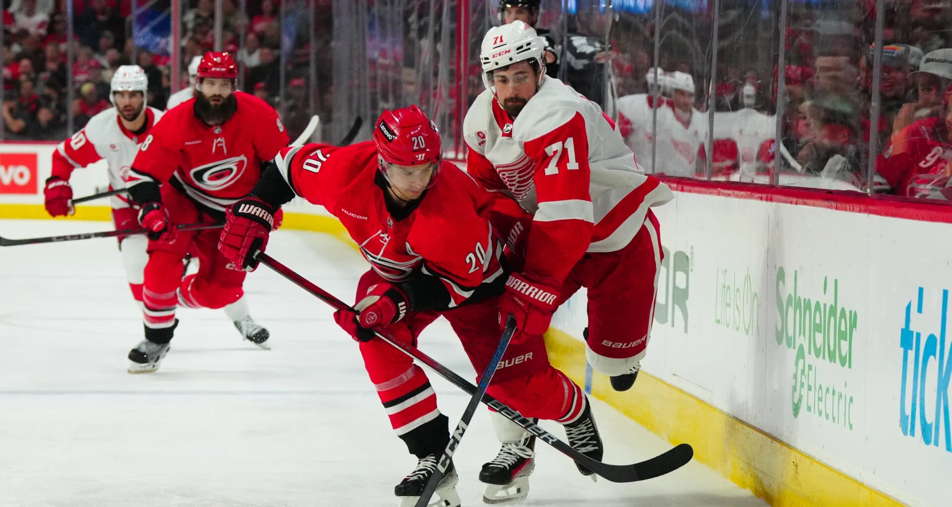 Red Wings at Hurricanes odds, picks and predictions