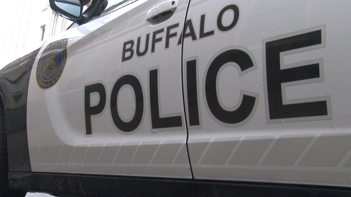 Buffalo Police arrest 2 men following West Side robbery