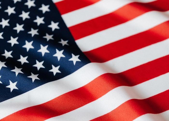 Hochul to allow hockey fans to cheer with beer today