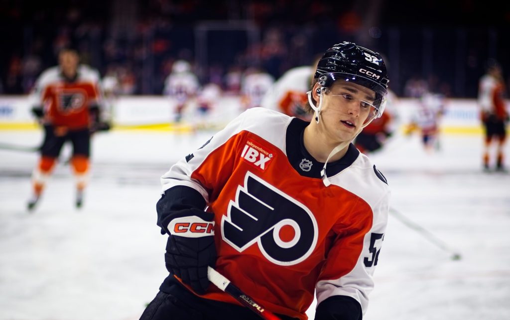 Denver Barkey relishes having Oliver Bonk, Hunter McDonald, and Carson Bjarnason at practices this week ► FLYERS NITTY GRITTY
