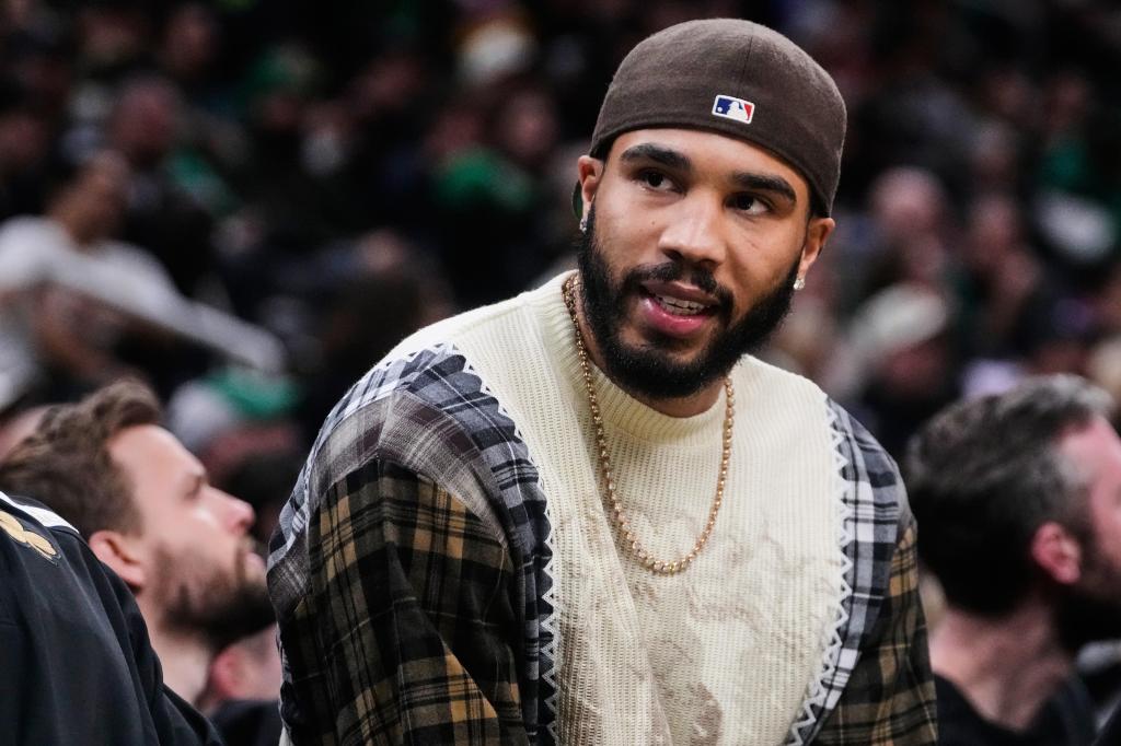 Jayson Tatum practices with Celtics' G League team as rehab continues