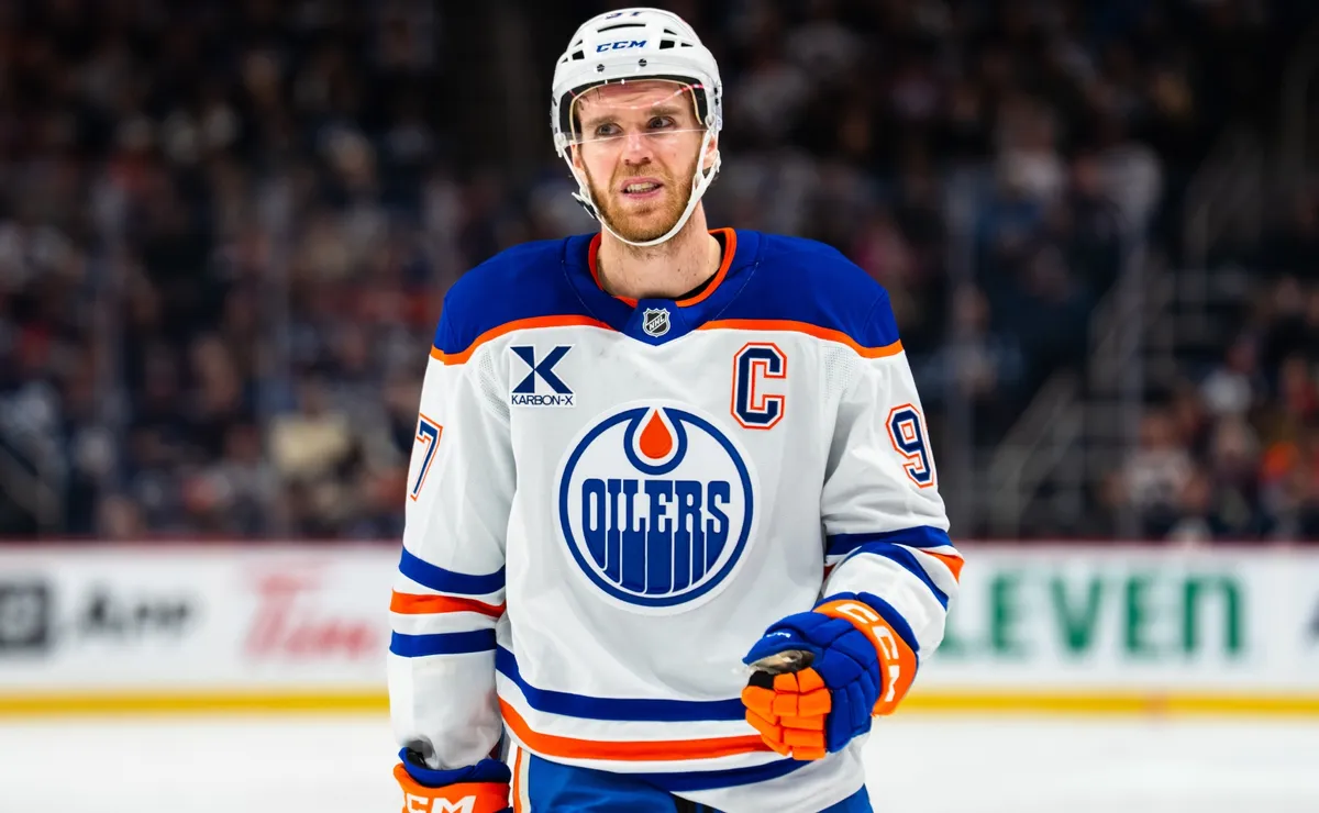 Is Connor McDavid playing tonight for Oilers vs Ducks after 2026 Winter Olympics with Canada?