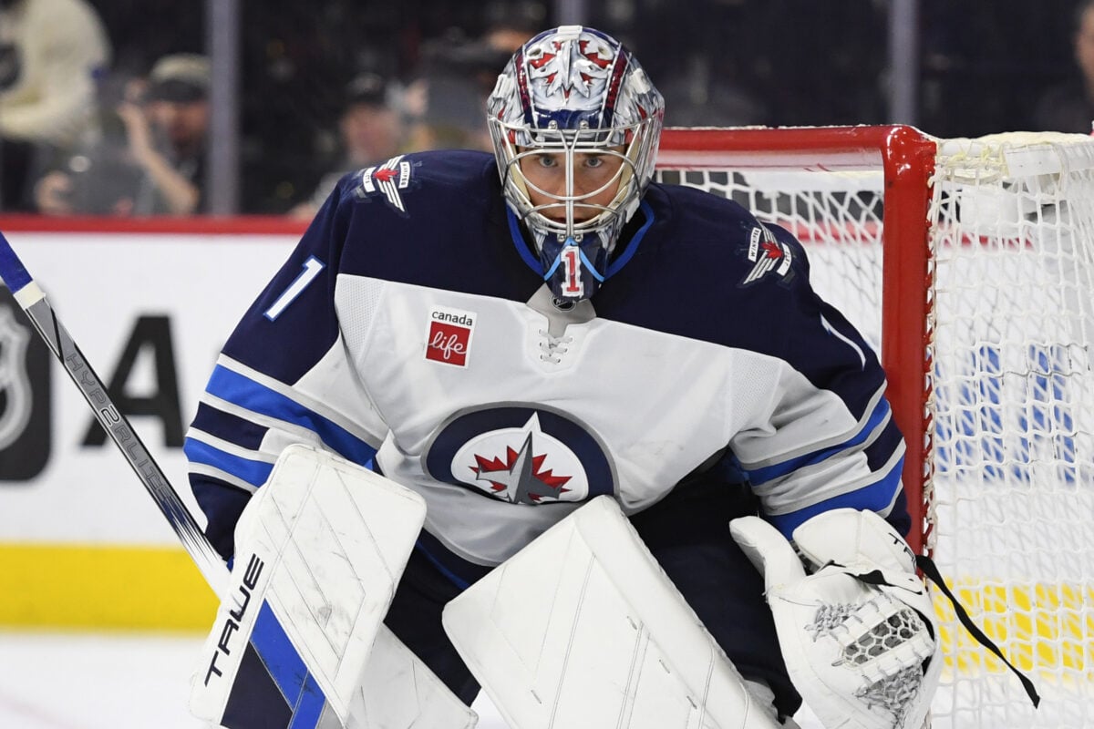 Eric Comrie Winnipeg Jets