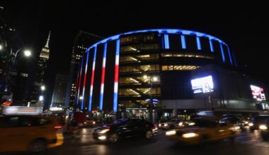 MSG considering splitting Knicks, Rangers into separate businesses