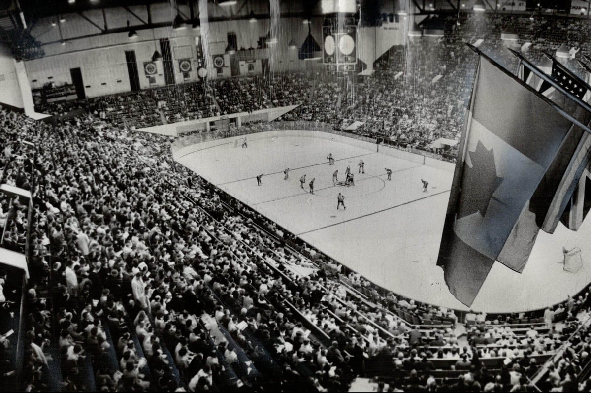 NHL arenas of yore: Here are some of the fun quirks and features we miss