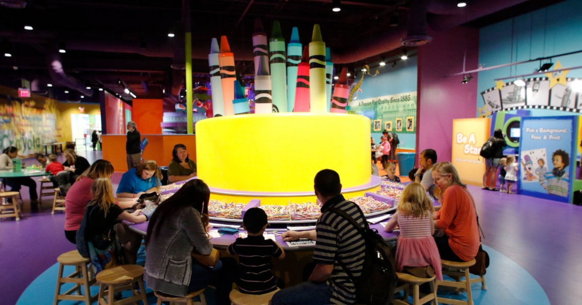 Crayola ‘temporarily’ closes in Plano after lockout notice amid Dallas Stars speculation