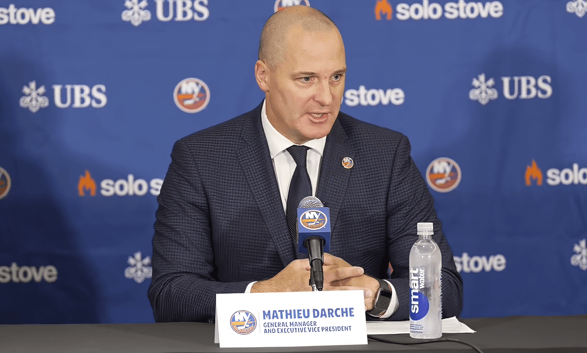 How have the Islanders changed under Mathieu Darche? 
