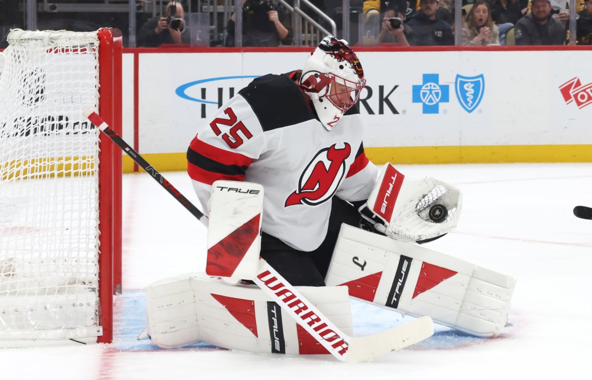 Markstrom Effort Wasted, Penguins Hand Devils Fifth Consecutive Loss