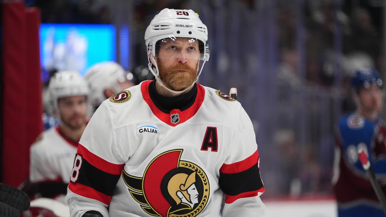 Senators' Giroux continues to haunt Penguins with late goal after double review