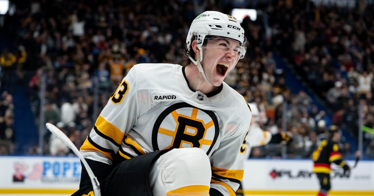 Rookie Fraser Minten showing promise in first year with Boston Bruins