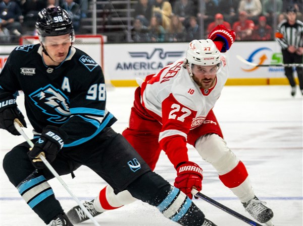 Utah beats Detroit 4-1 for 8th win in last 10 home games