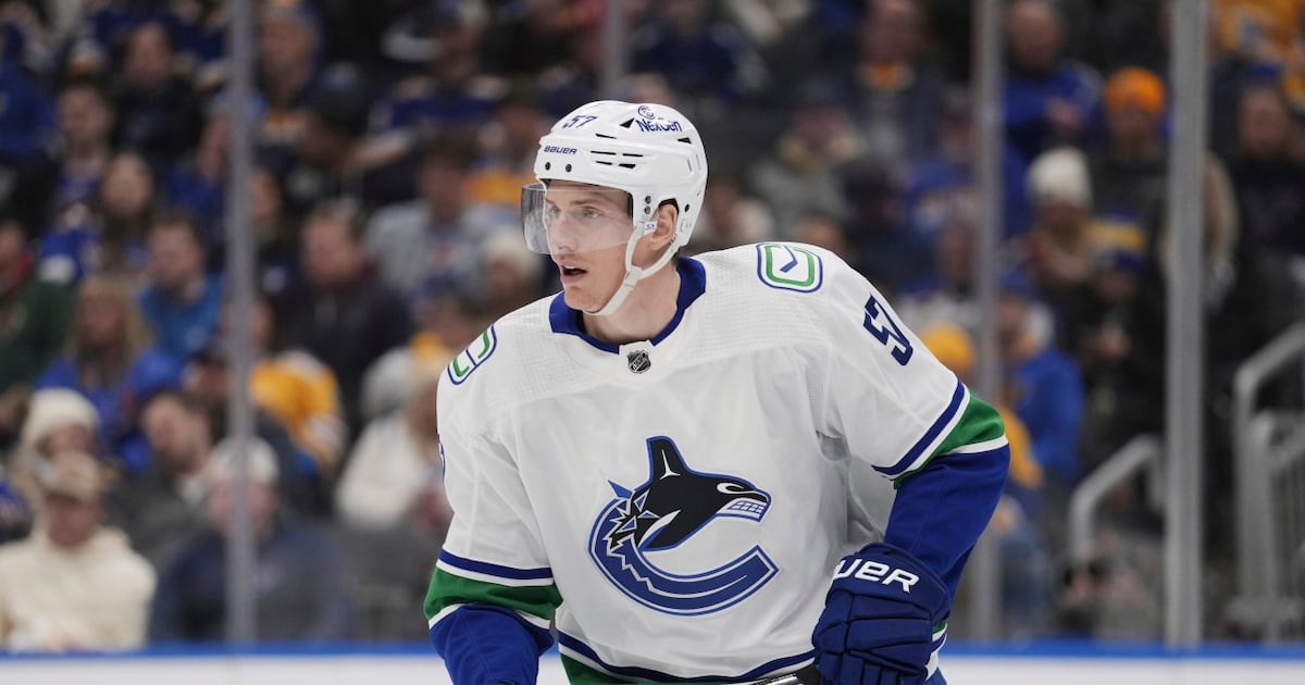 Vancouver Canucks’ Tyler Myers to travel with team to Seattle amid ongoing trade speculation