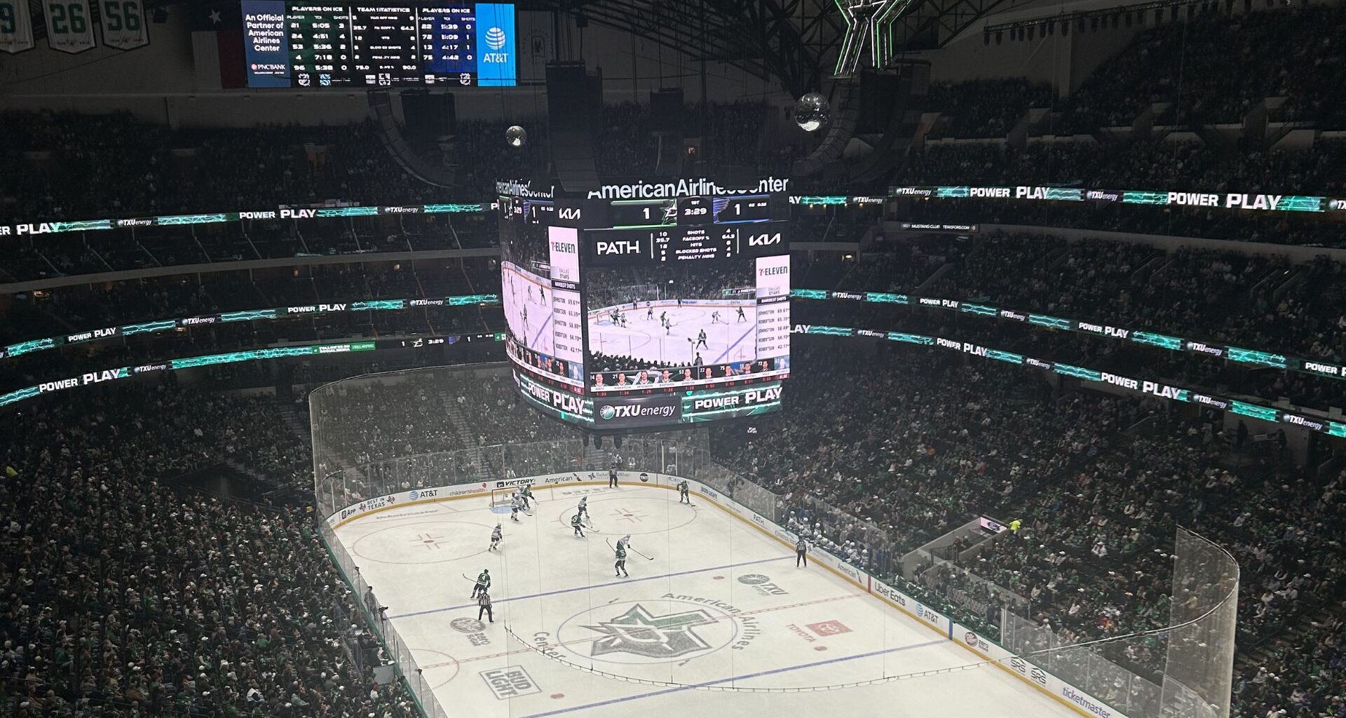 Pioneers and pucks, Texas Woman’s University hosts second Dallas Stars collaboration night