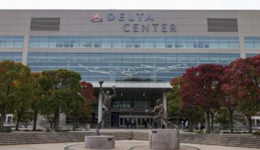 Utah bill would allow concealed firearms permit holders to bring guns to Jazz, Mammoth games