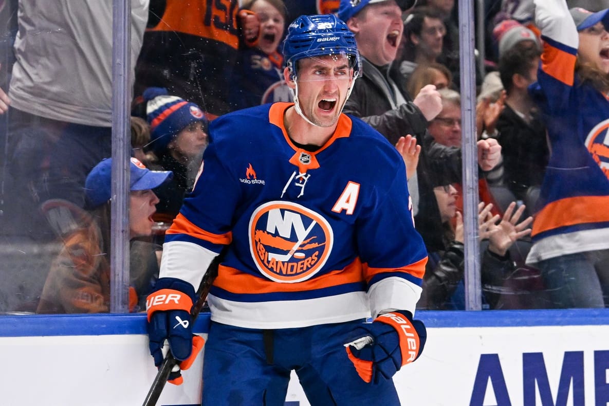 TRADE ALERT: Avs Make Deal with Islanders for Brock Nelson