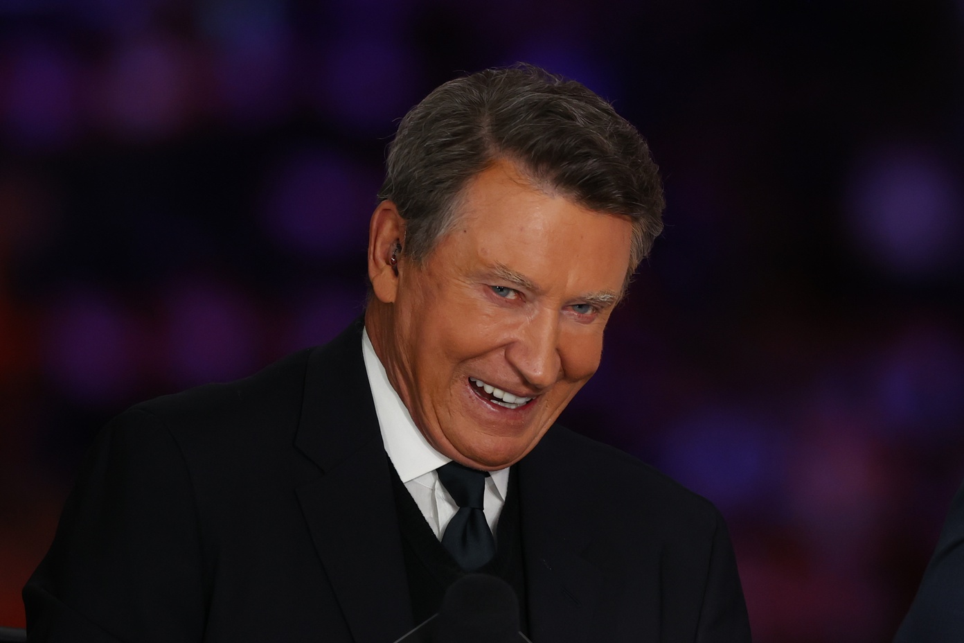 Wayne Gretzky maintaining patriotism to Canada