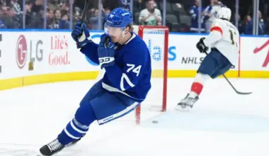 Bruins 'owe it to this year's team' to trade for one of these 8 targets image