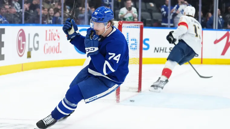 Bruins 'owe it to this year's team' to trade for one of these 8 targets image