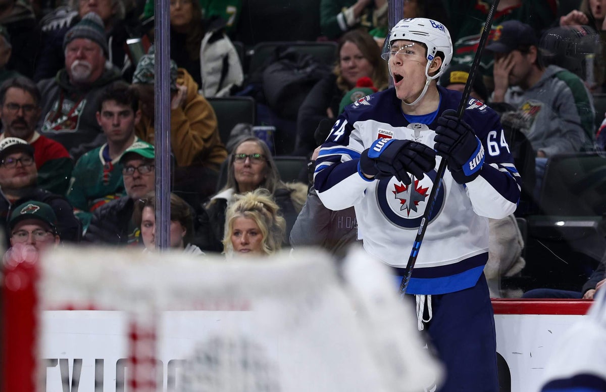 Sabres trade targets: Logan Stanley and 9 other defensemen who could fit in Buffalo