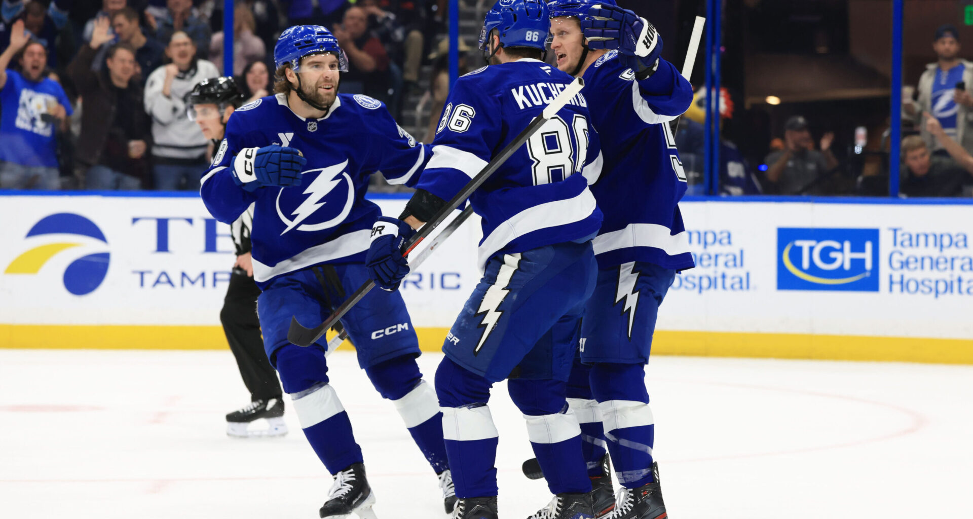 Nikita Kucherov’s four-point night leads Lightning to 4-3 overtime victory over Sabres