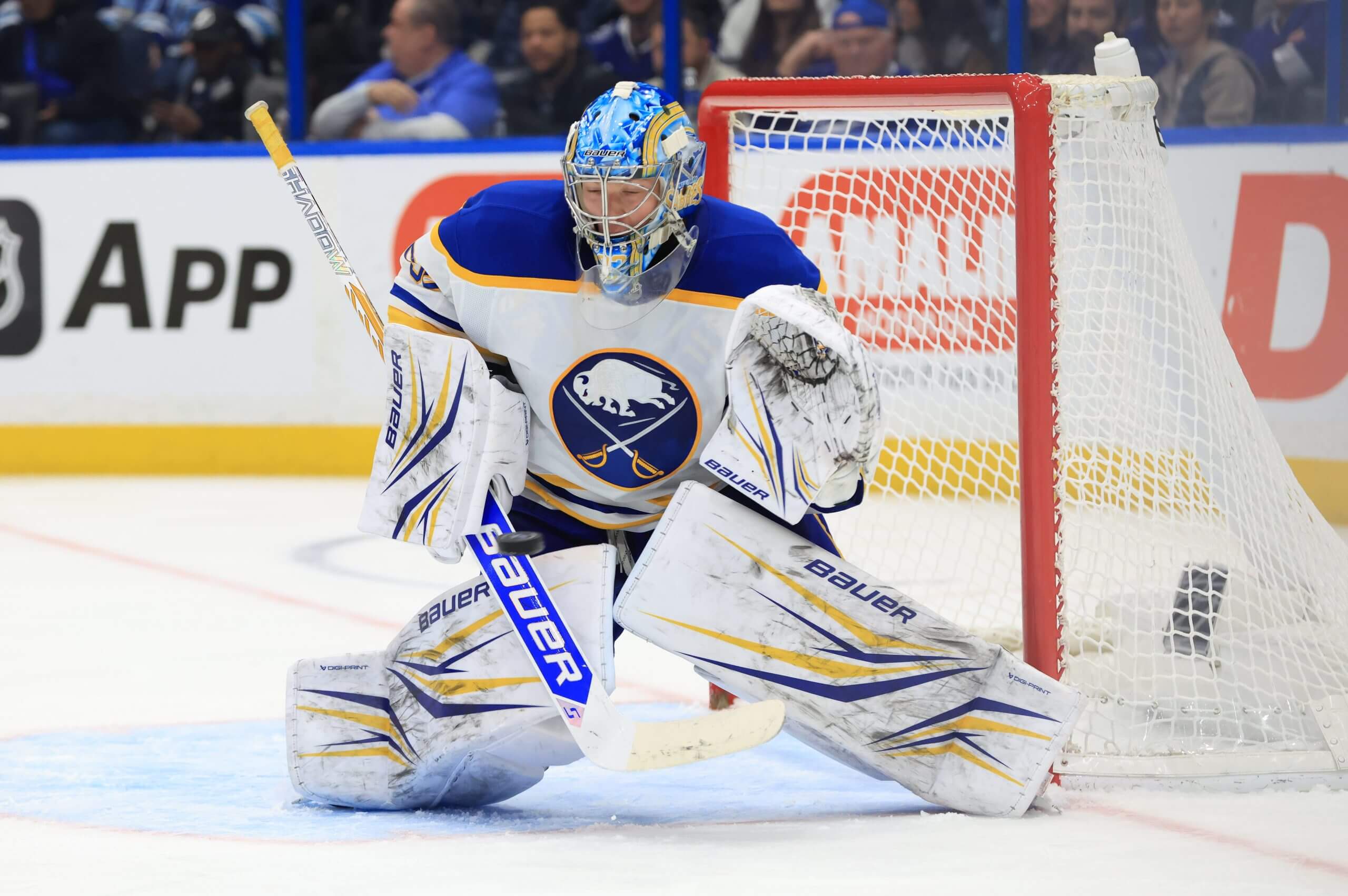 Colten Ellis squares up to the puck in the Sabres net.