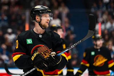 Vancouver Canucks centre Elias Pettersson