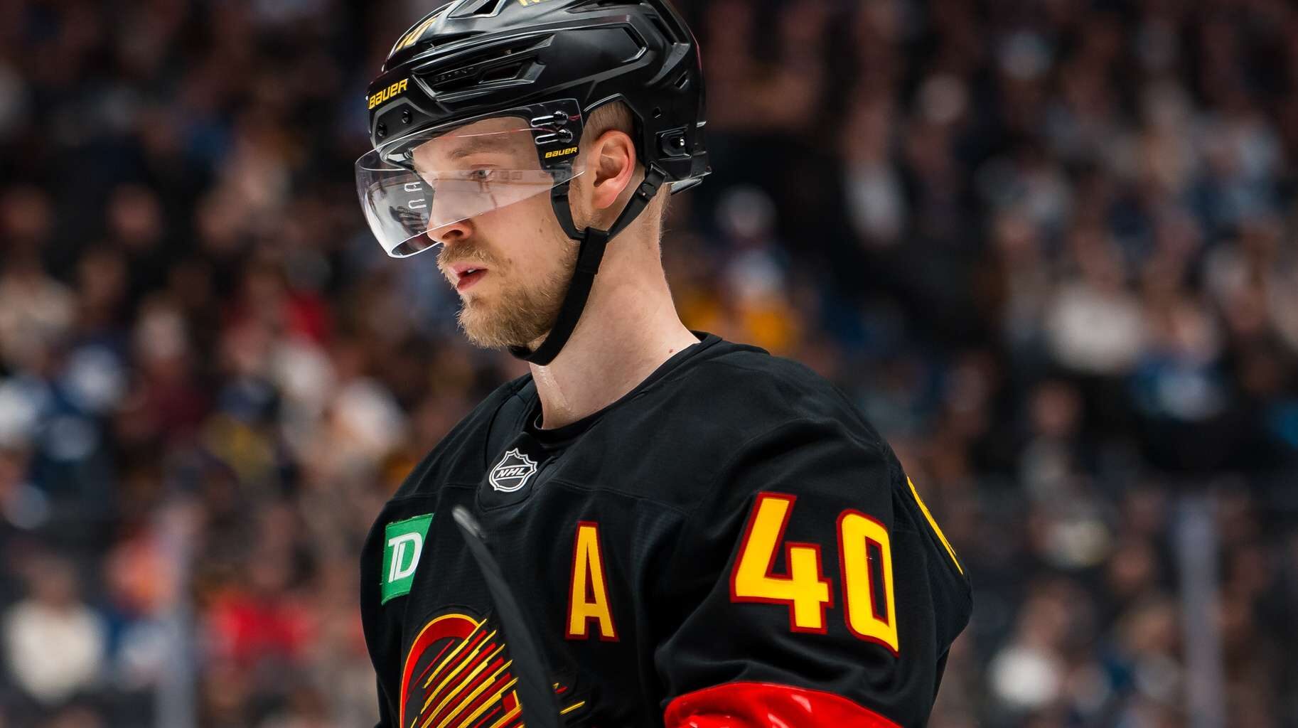 Blackhawks Land Elias Pettersson From Vancouver Canucks In Massive NHL Trade Scenario