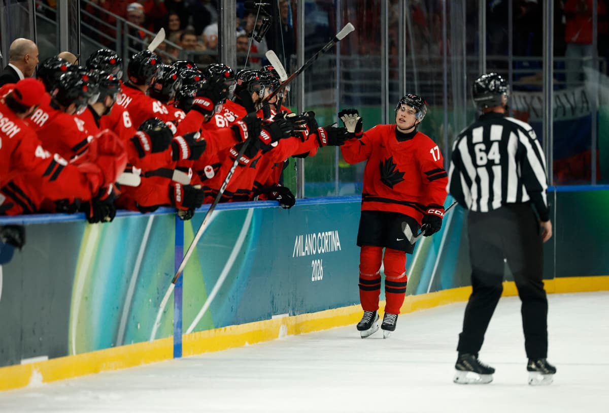 Olympic hockey rink to install lighter boards for playoff rounds