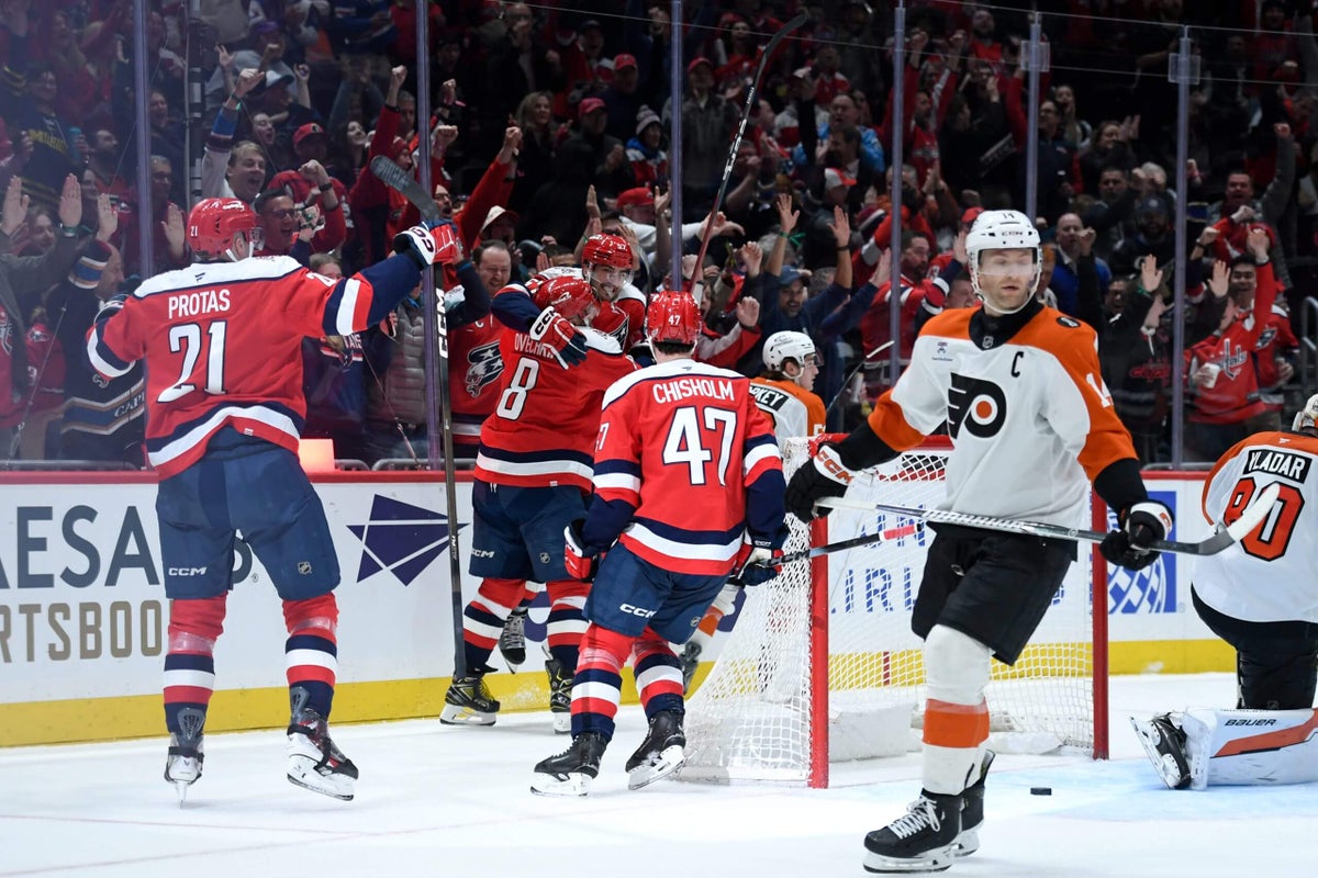 Flyers look no closer to solving their center problems now than when season began
