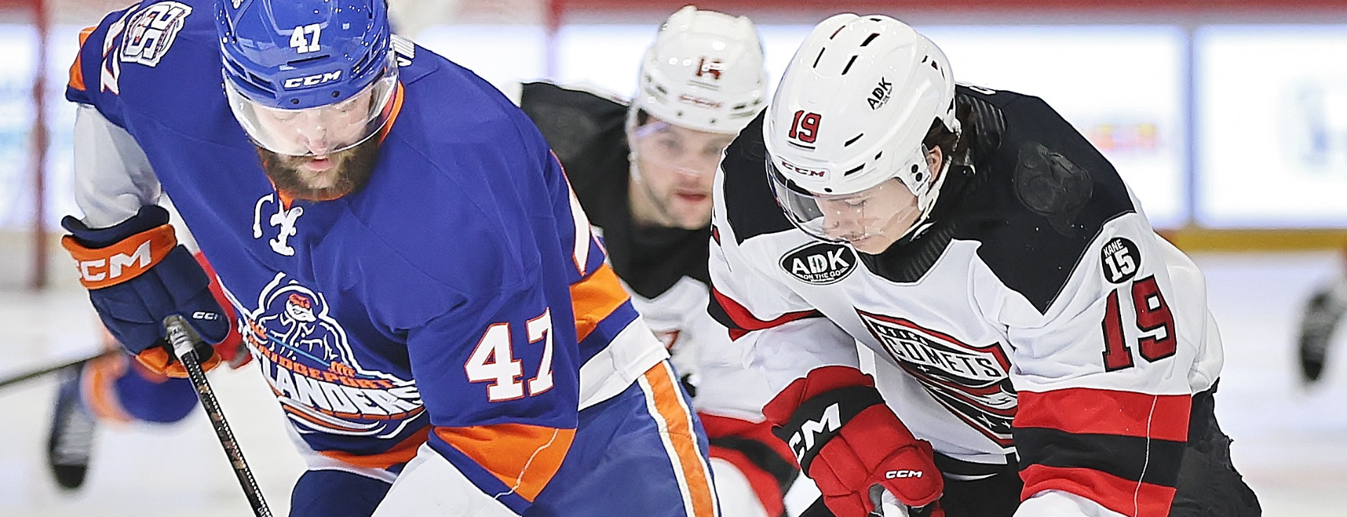 Islanders Drop Contest Against Comets in a Shootout, 2-1