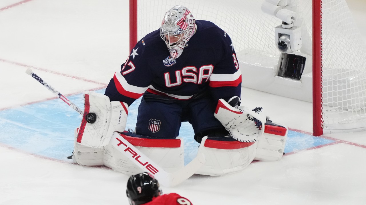 'Performance matters': U.S. hockey coach declines to name starting goalie