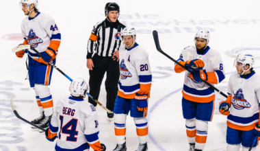 Islanders Drop 2-1 Decision to Bruins